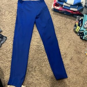 women’s athletic leggings